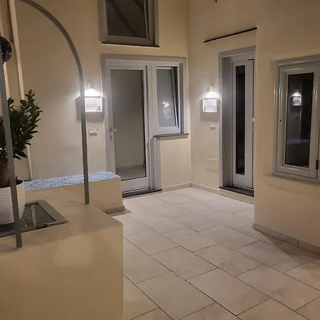 Konukevi Palazzo Palumbo 4*