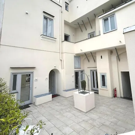 Palazzo Palumbo Konukevi